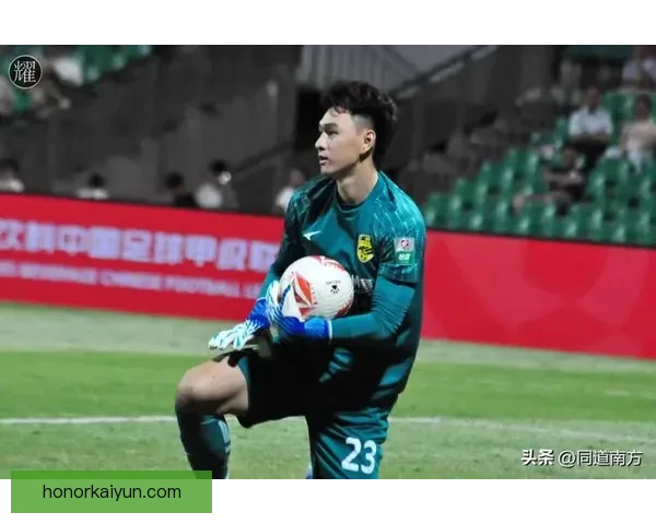 K联赛最佳球员表现稳健，成为赛季关注焦点