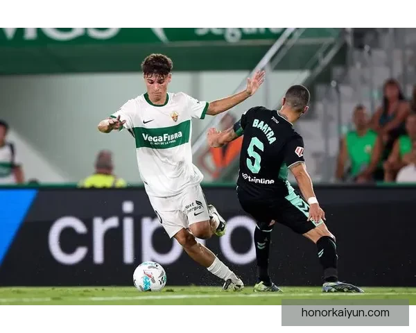 Foden 首次入选国家队 备受期待的表现将影响未来征召